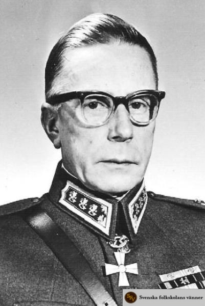 General Sakari Simelius